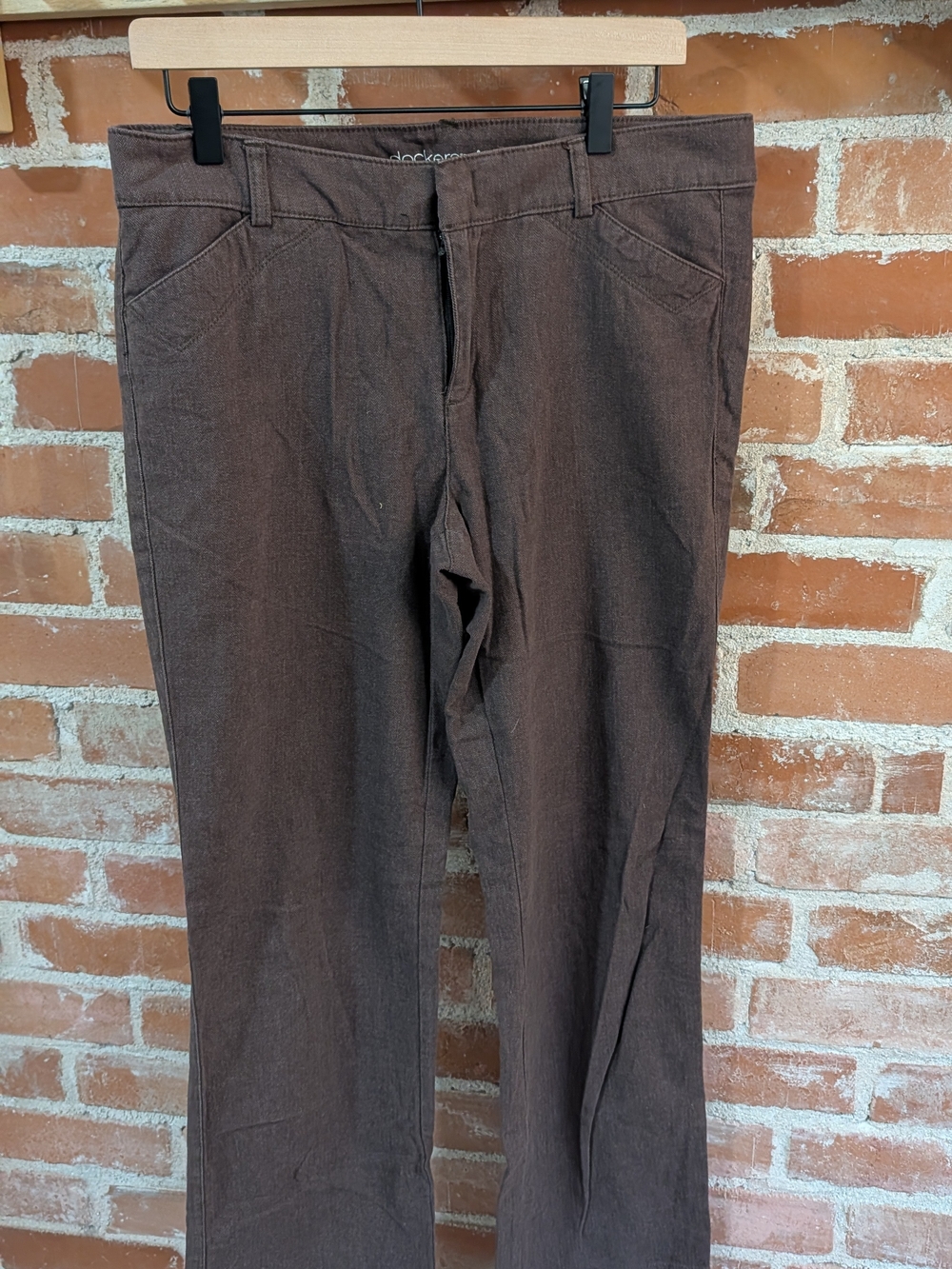 Dockers Women's Dark Brown Straight-Leg Chinos